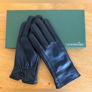 Downholme Women’s Black Sheepskin Leather  Cashmere Lined Gloves Size S Classic